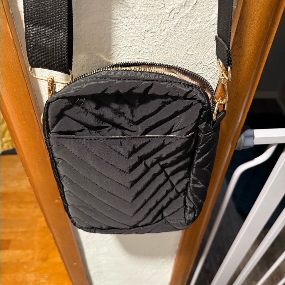 Kedzie Black Quilted Crossbody Bag - Picture 4 of 4